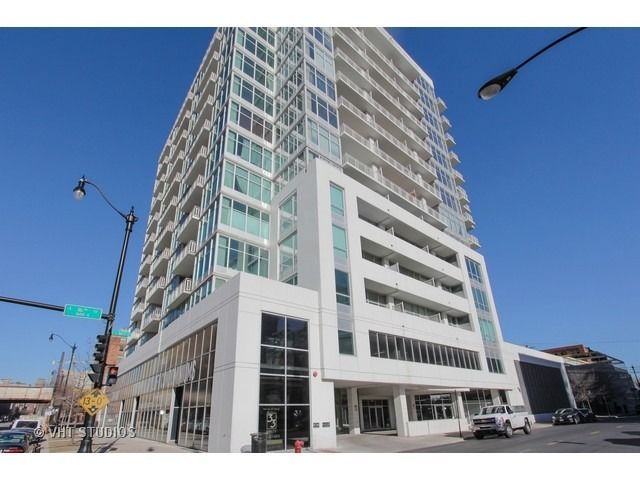 $3,800 | 50 East 16th Street, Unit 1305 | South Loop