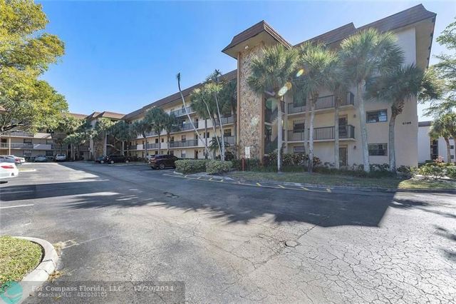 $159,900 | 4965 East Sabal Palm Boulevard, Unit 209 | Tamarac