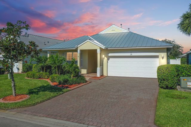 $399,900 | 174 Northwest Willow Grove Avenue | St. Lucie West