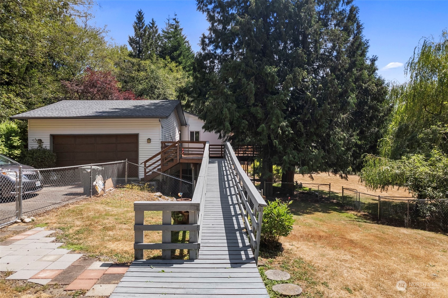 a view of outdoor space yard deck and patio