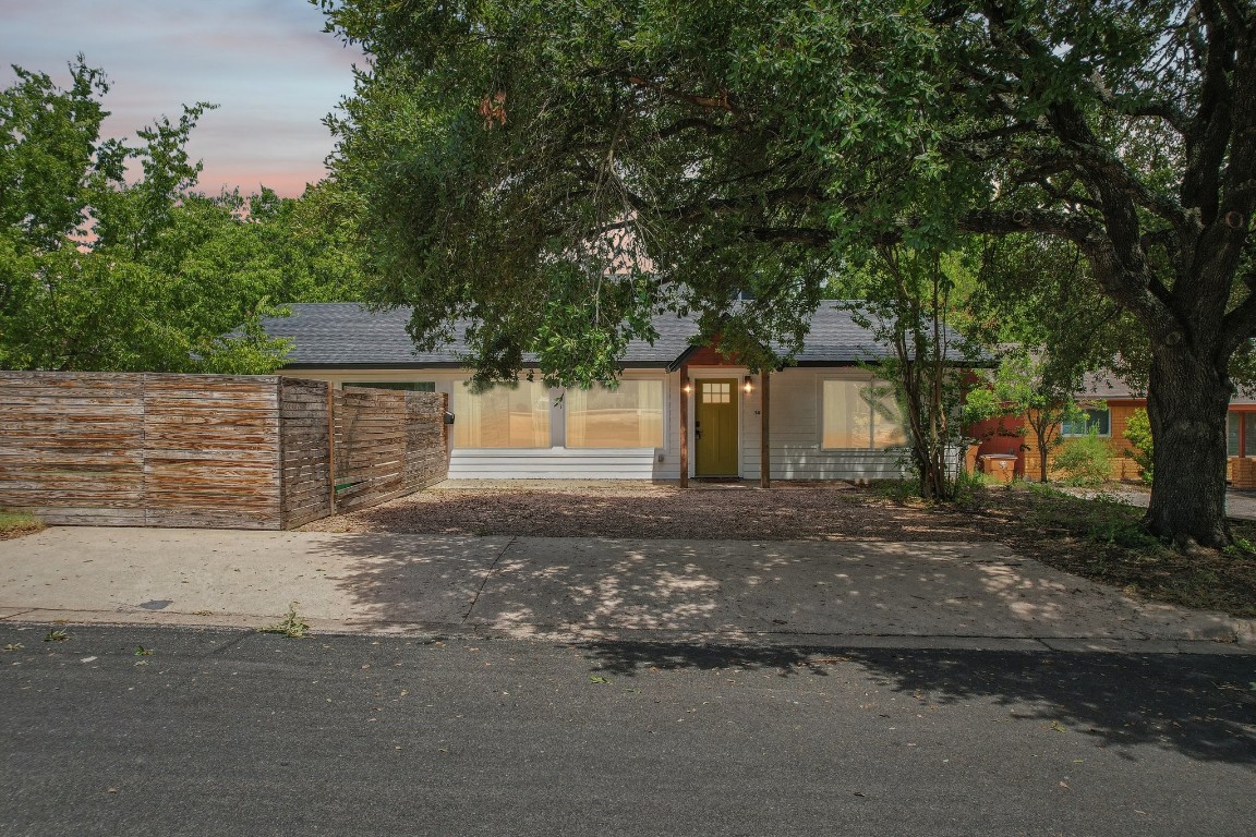 a view of a house with a outdoor space