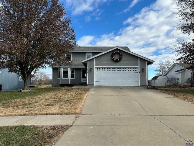 $310,000 | 2316 Southwest Ancaster Road | Topeka