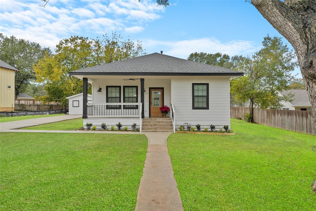 a view of a house with a patio