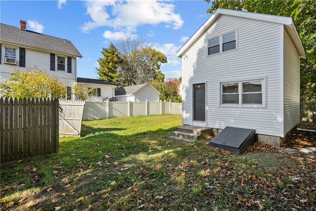 $449,900 | 91 Harvard Avenue | Conimicut