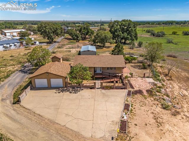 $465,000 | 207 Autobee Lane | Avondale