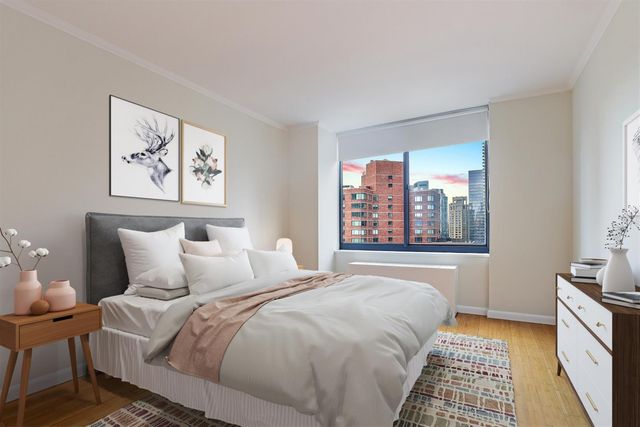 $4,765 | 235 West 48th Street, Unit 37K | Theater District