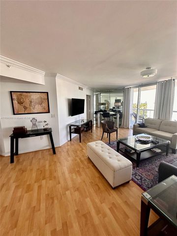 $795,000 | 6301 Collins Avenue, Unit 806 | La Gorce Palace