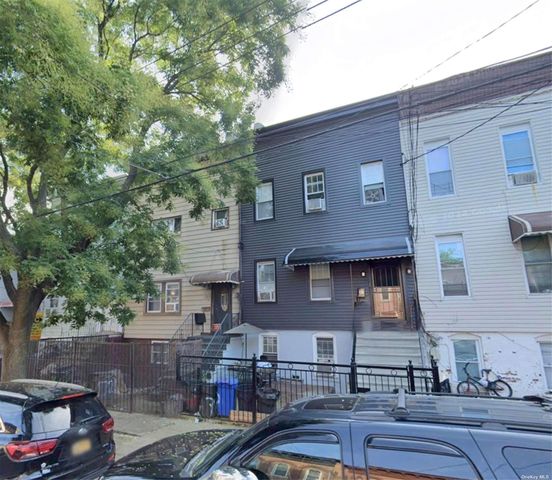 $864,888 | 170 Atkins Avenue | East New York