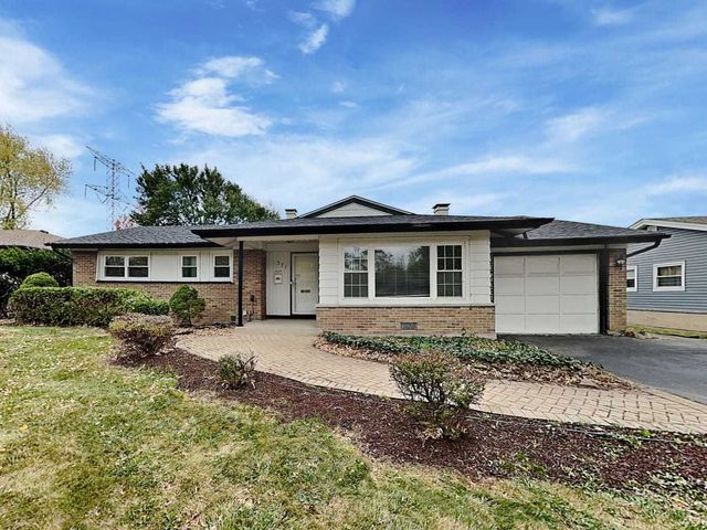 $2,470 | 371 Walnut Lane | Elk Grove Village