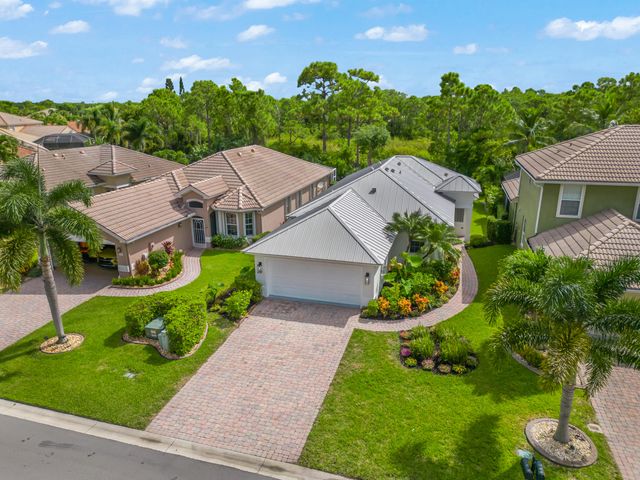 $599,900 | 3665 Northwest Deer Oak Drive | Jensen Beach