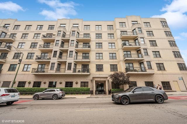 $489,000 | 520 North Halsted Street, Unit 418 | The Montrevelle