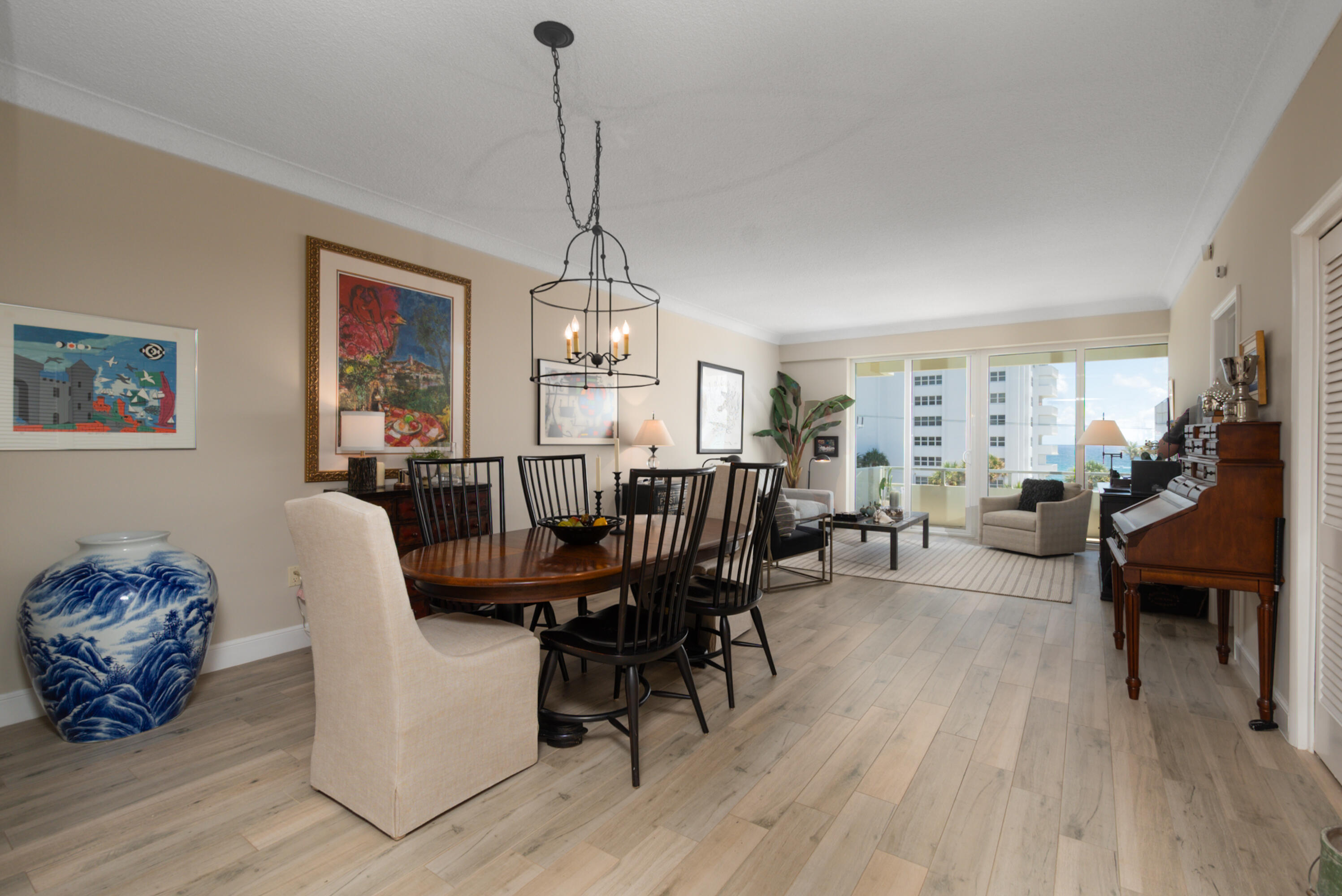 a view of a livingroom and dining room