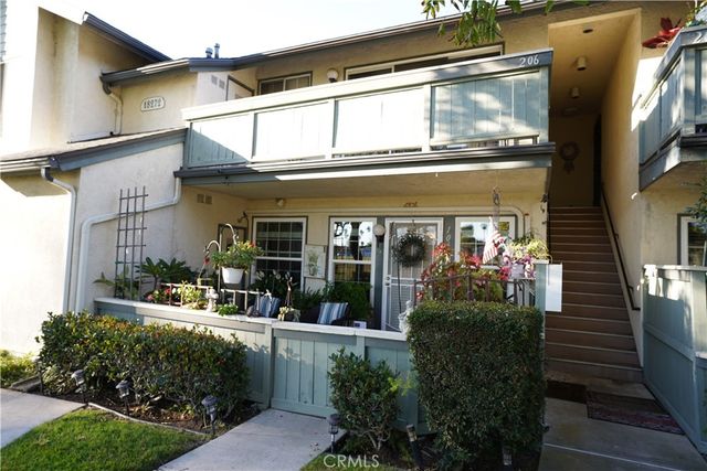 $390,000 | 18272 Parkview Lane, Unit 206 | West Huntington Beach