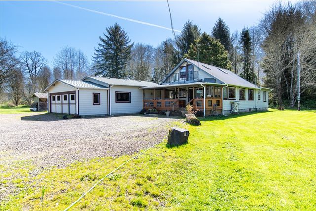 $997,500 | 471 Barr Road | Grays River