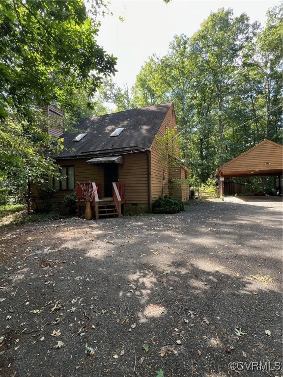 Private home on 5 acres