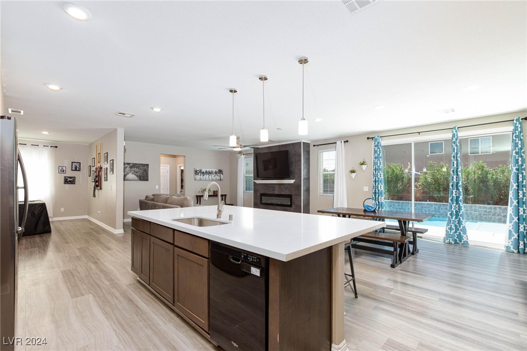 Great open floor plan  plan. Big kitchen island an