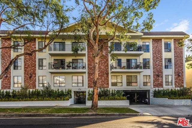 $3,800 | 610 North Orlando Avenue, Unit 202 | West Hollywood Vicinity