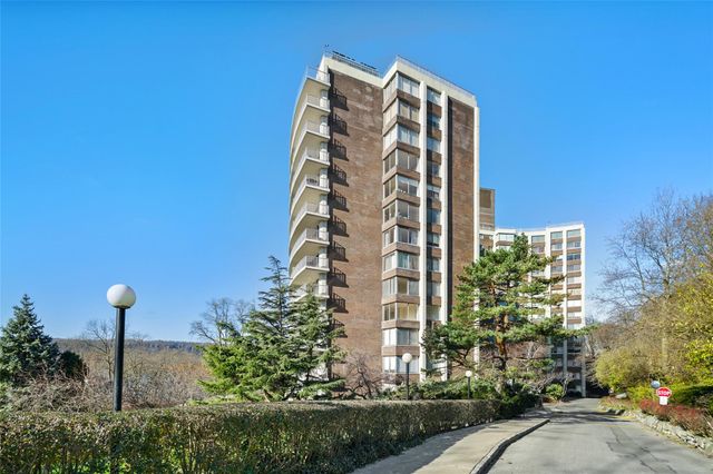 $5,000 | 4455 Douglas Avenue, Unit 15C | Riverdale