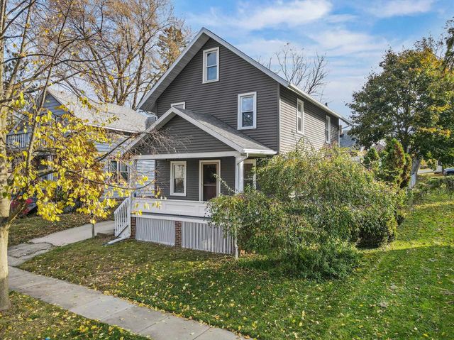 $337,500 | 409 Oak Street | Mount Horeb