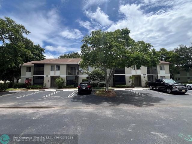 $1,800 | 507 Gardens Drive, Unit 204 | Gardens