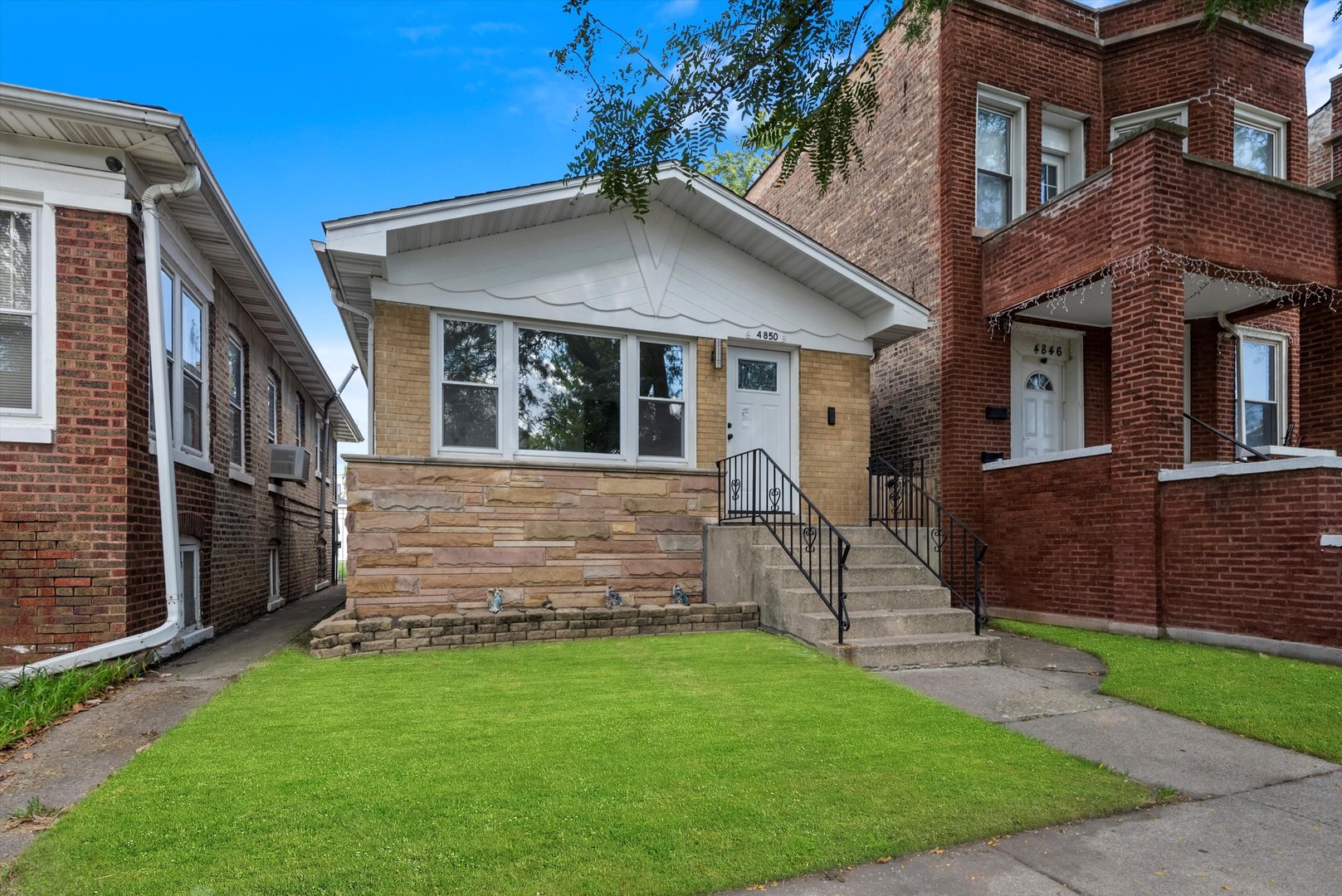 front view of house with a yard