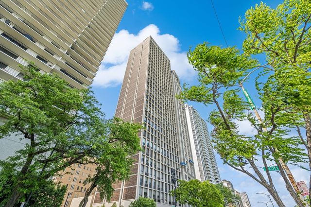 $1,590,000 | 1240 North Lake Shore Drive, Unit 10AB | Gold Coast