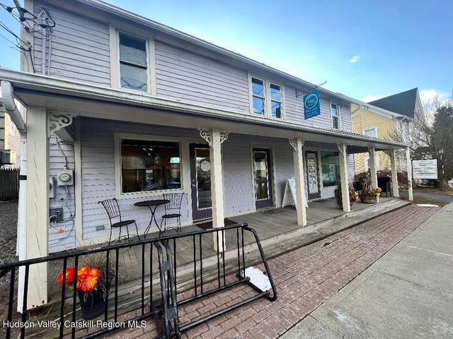 $900 | 127 Main Street | Gardiner Hamlet