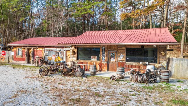 $299,900 | 11882 Highway 68 | Coker Creek