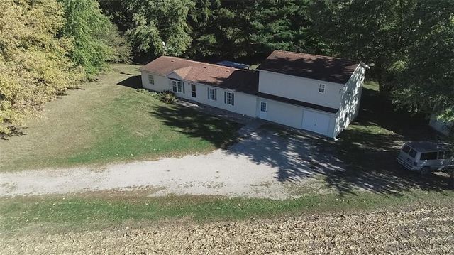 $239,900 | 921 Cr 750n | Whitley Township - Moultrie County