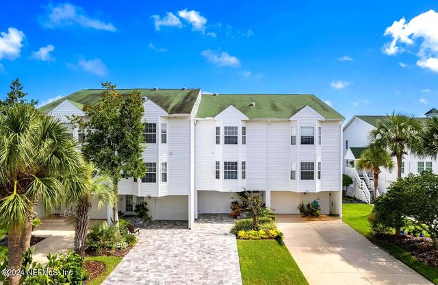 $749,900 | 3335 Lighthouse Point Lane | Isle of Palms