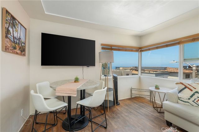 $3,800 | 114 31st Place | Manhattan Beach Sand