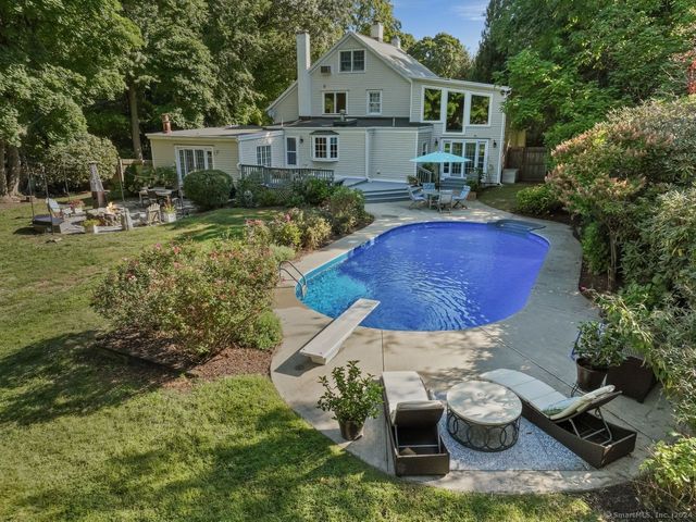 $1,500,000 | 41 Comstock Hill Avenue | Broad River