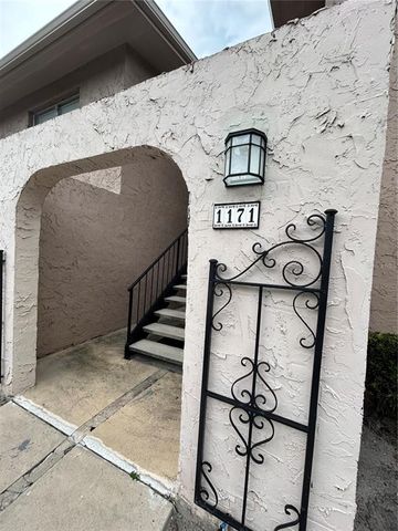 $169,900 | 1171 Calle Del Rey, Unit D | Marbeya Club Condominiums