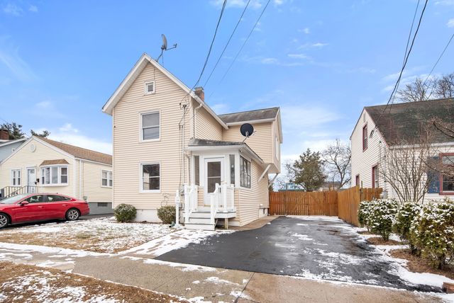 $342,000 | 218 White Street | West Haven Center