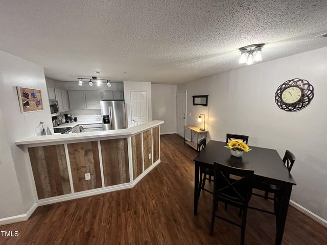 $220,000 | 129 Sturbridge Drive, Unit 15 | Community Park