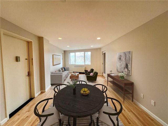 $599,900 | 702 Ocean Parkway, Unit 5B | Kensington