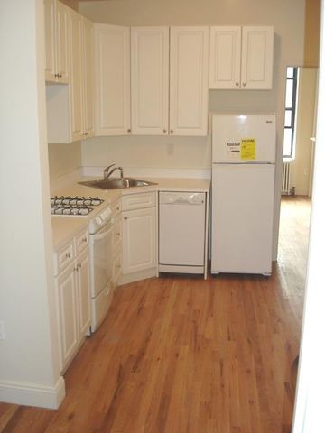 $2,650 | 169 Avenue A, Unit 9 | East Village