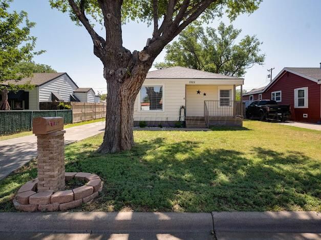 $134,500 | 1925 South Highland Street | Johnson