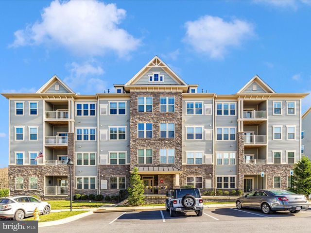 $375,000 | 5733 Meadowood Street, Unit 102 | Linganore