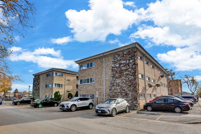 $199,997 | 7201 West Wellington Avenue, Unit 3D | Elmwood Park