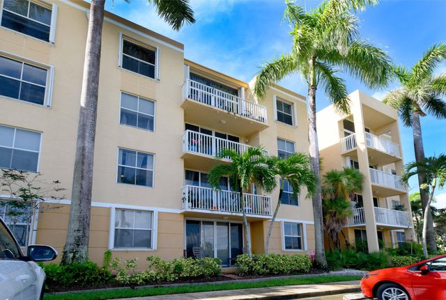 $315,000 | 1341 Southeast 3rd Avenue, Unit 303 | Dania Beach