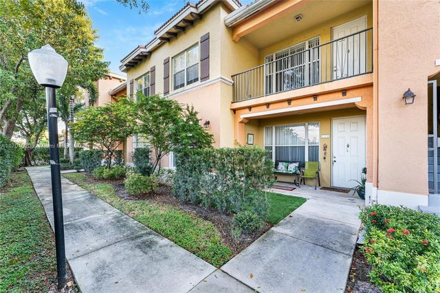 $260,000 | 3569 Forest Hill Boulevard, Unit 111 | Palm Springs Village