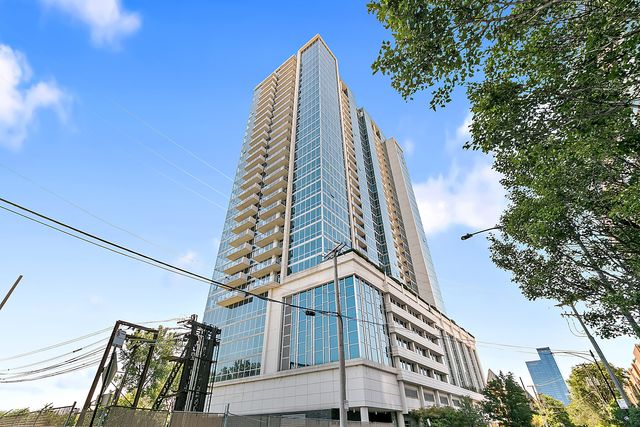 $499,900 | 1629 South Prairie Avenue, Unit 2909 | Prairie District