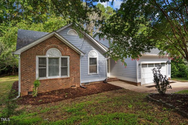 $525,000 | 103 Gracewood Place | Carrboro