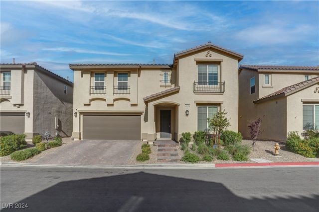 $739,900 | 4558 North Eagle Nest Peak Street | Lone Mountain West