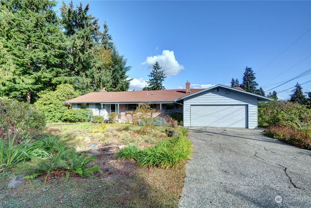 $835,000 | 8931 Cascadia Avenue | Seattle Hill-Silver Firs