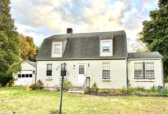 $500,000 | 356 Wareham Street | Middleborough