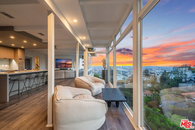 $2,250,000 | 8460 Franklin Avenue | Sunset Strip-Hollywood Hills West