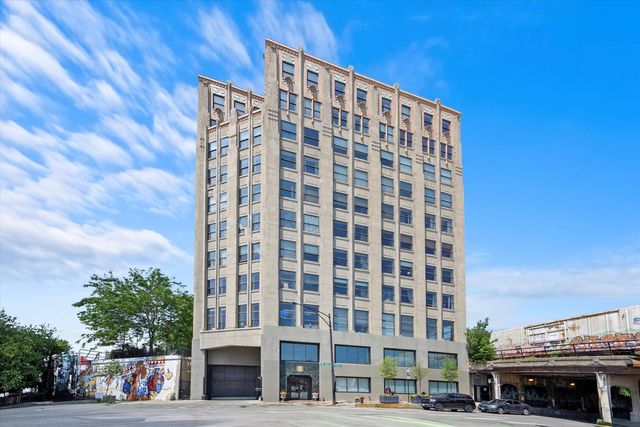 $315,000 | 1550 South Blue Island Avenue, Unit 404 | University Station