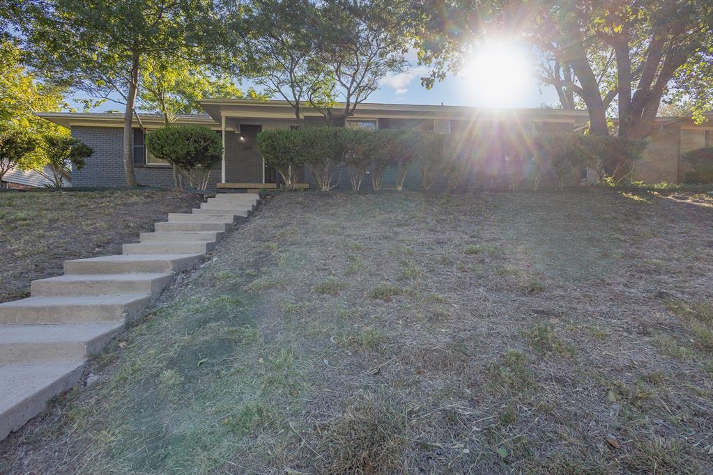 a view of backyard and outdoor space